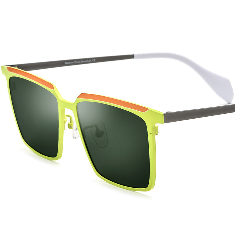 Multi-color pure titanium personalized sunglasses men and women color sunglasses square fashion cold good driving glasses