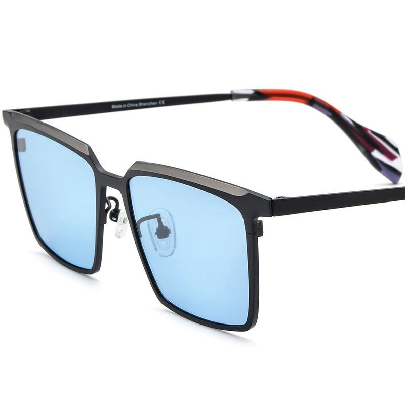 Multi-color pure titanium personalized sunglasses men and women color sunglasses square fashion cold good driving glasses